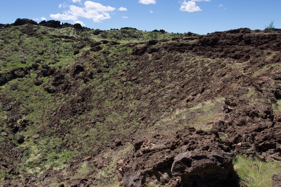 Aden Crater2