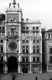 1974 Venice, Italy 805