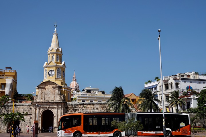 Plaza de La Paz Portal